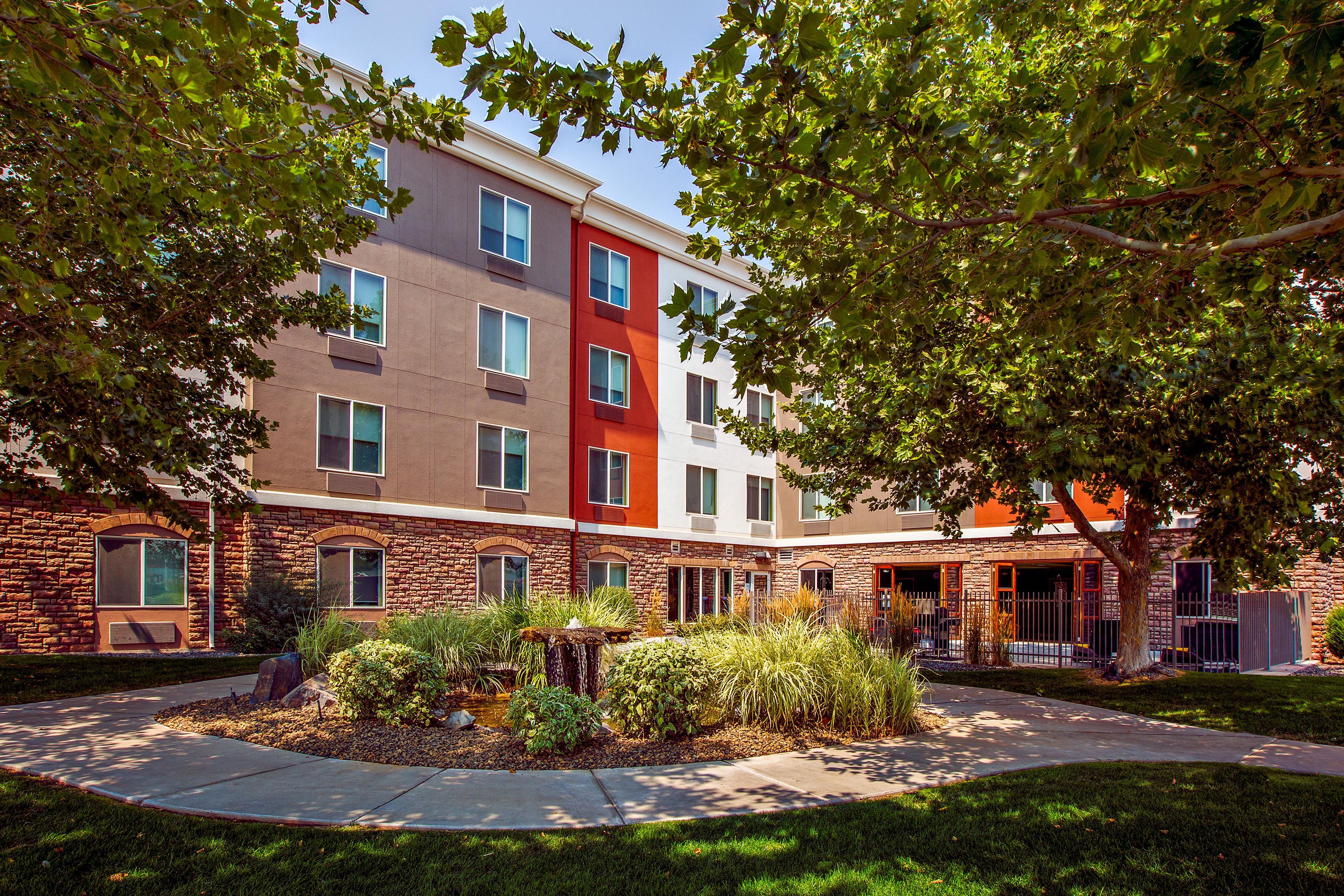 Holiday Inn Express Hotel & Suites Ontario By Ihg Esterno foto