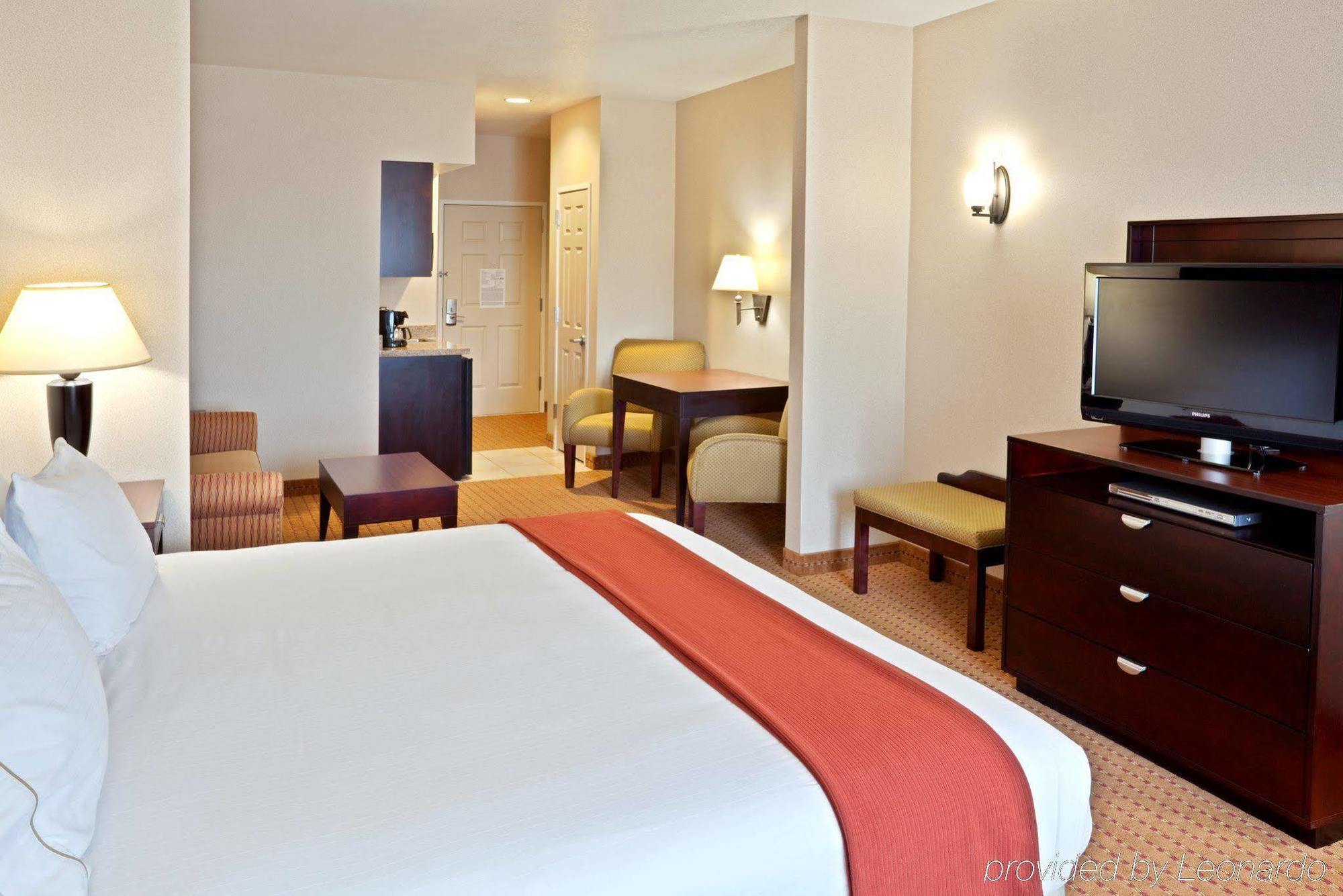 Holiday Inn Express Hotel & Suites Ontario By Ihg Esterno foto