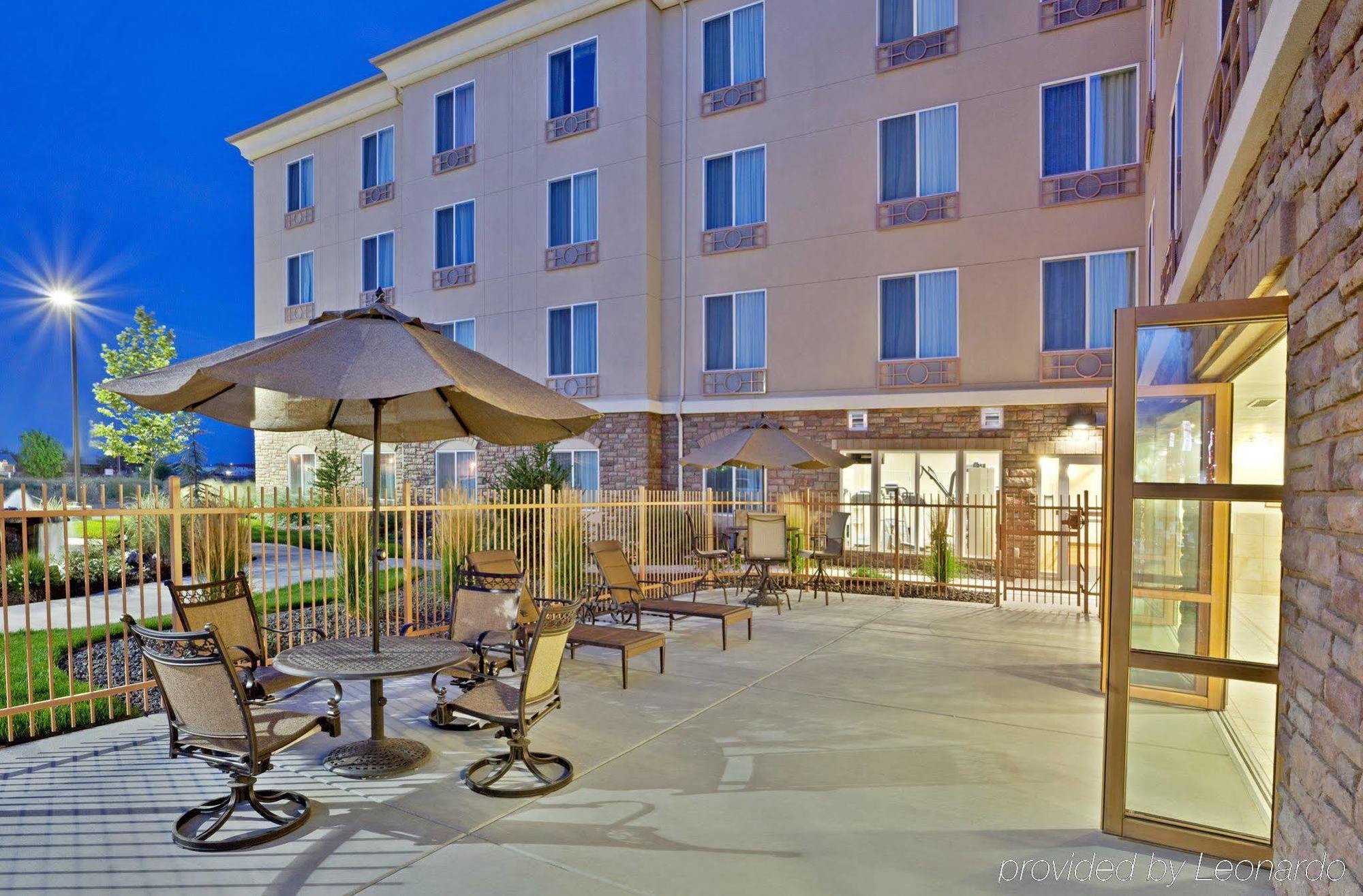 Holiday Inn Express Hotel & Suites Ontario By Ihg Esterno foto